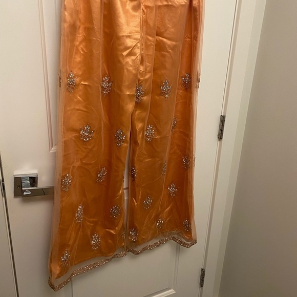 Salwar Kameez Fancy Indian/Punjabi Suit NWOT - Picture 6 of 8